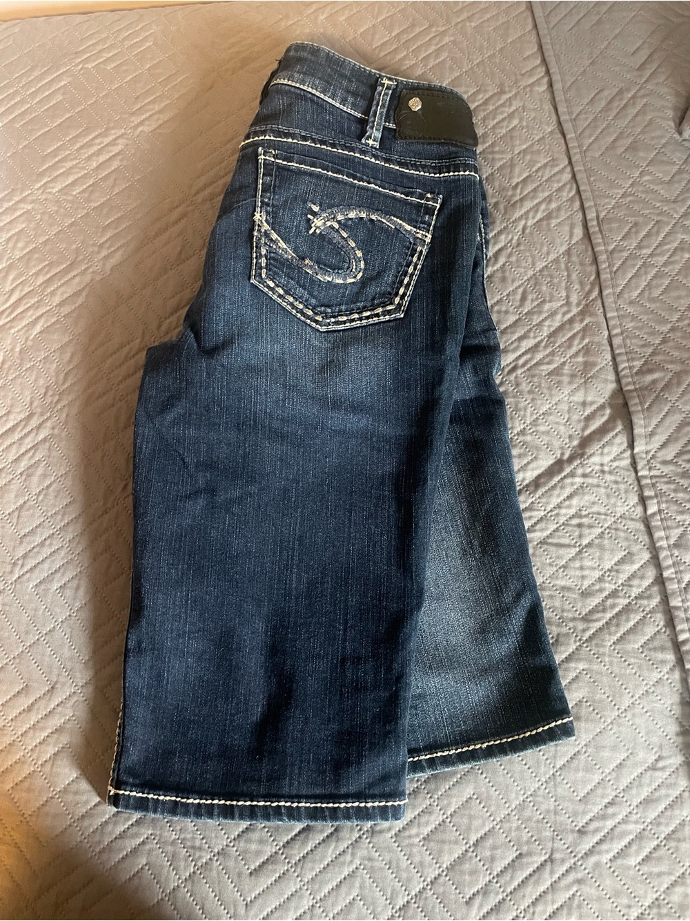 Silver Jeans dark blue denim Suki Bermuda shorts